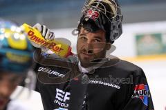 DEL - Eishockey - ERC Ingolstadt - Saison 2017/2018 - erstes Eistraining - Torwart Jochen Reimer (ERC 32) Trinkflasche