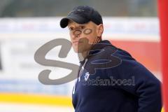 DEL - Eishockey - ERC Ingolstadt - Saison 2017/2018 - erstes Eistraining - Torwarttrainer Fabian Dahlem (ERC)
