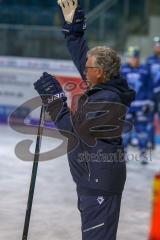 DEL - Eishockey - ERC Ingolstadt - Saison 2017/2018 - Erstes Training mit dem neuen Trainer Doug Shedden - Doug Shedden gibt Anweisungen - Foto: Meyer Jürgen