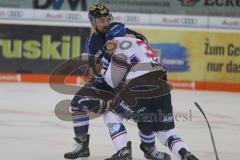 DEL - Eishockey - Saison 2018/2019 - ERC Ingolstadt - Adler Mannheim - Boxkamp Zweikampf zwischen #e7 und Cody Lampl (#32 Mannheim) - Foto: Meyer Jürgen