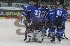 DEL - Eishockey - Saison 2018/2019 - ERC Ingolstadt - Augsburger Panther - Jochen Reimer (#32Torwart ERCI) gratuliert Timo Pielmeier (#51Torwart ERCI) - Foto: Meyer Jürgen