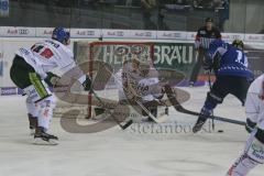DEL - Eishockey - Saison 2018/2019 - ERC Ingolstadt - Augsburger Panther - Brett Olson (#16 ERCI)trifft zum 1:0 Führungstreffer - Olivier Roy Torwart (#31 Augsburg) - jubel - Foto: Meyer Jürgen