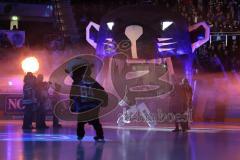 DEL - Eishockey - Saison 2018/2019 - ERC Ingolstadt - Red Bull München - Xaver kids club Kinder beim Einlauf - Panther - Timo Pielmeier (#51Torwart ERCI) beim Einlaufen - Foto: Meyer Jürgen