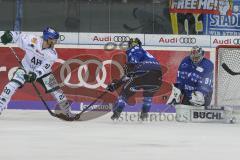 DEL - Eishockey - Saison 2018/2019 - ERC Ingolstadt - Augsburger Panther - Patrick McNeil (#20 Augsburg) - Timo Pielmeier (#51Torwart ERCI) - Foto: Meyer Jürgen