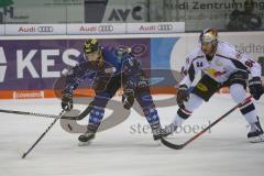 DEL - Eishockey - ERC Ingolstadt - EHC Red Bull München - Zweikampf Jerry D`Amigo (9 ERC) Trevor Parkes (84 RB München)