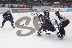 DEL - Eishockey - Saison 2018/2019 - ERC Ingolstadt - Red Bull München - Darin Olver (#40 ERCI) beim Bully - Foto: Meyer Jürgen