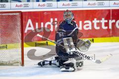 DEL - Eishockey - ERC Ingolstadt - Adler Mannheim - Torwart Timo Pielmeier (ERC 51) schaut dem Puck nach