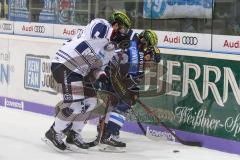 DEL - Eishockey - Saison 2018/2019 - ERC Ingolstadt - Iserlohn Roosters - Patrick Cannone (#12 ERCI) an der Bande - Foto: Meyer Jürgen
