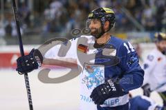 DEL - Eishockey - Saison 2018/2019 - ERC Ingolstadt - Augsburger Panther - Dustin Friesen (#14 ERCI) beim warm machen - Foto: Meyer Jürgen