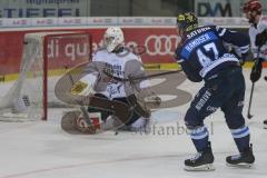 DEL - Eishockey - Saison 2018/2019 - ERC Ingolstadt - Kölner Haie - Joachim Ramoser (#47 ERCI) mit einem Schuss auf das Tor von Gustaf Wesslau Torwart (#29 Köln) - - Foto: Meyer Jürgen