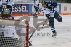 DEL - Eishockey - Saison 2018/2019 - ERC Ingolstadt - Krefeld Pinguine - Patrick Cannone (#12 ERCI) beim warm machen  -Foto: Meyer Jürgen