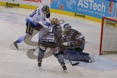 DEL - Eishockey - Saison 2019/20 - ERC Ingolstadt - Iserlohn Roosters - David Elsner (#61 ERCI) - Jenike Andreas Torwart (#92 Iserlohn) - Foto: Jürgen Meyer