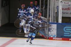 DEL - Eishockey - Saison 2020/21 - ERC Ingolstadt - Schwenninger Wild Wings - Brandon Defazio (#24 ERCI) -beim warm machen - Foto: Jürgen Meyer