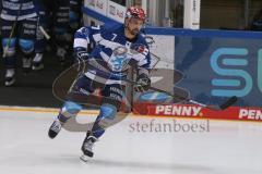 DEL - Eishockey - Saison 2020/21 - ERC Ingolstadt - Schwenninger Wild Wings - Colton Jobke (#7 ERCI) beim warm machen - Foto: Jürgen Meyer