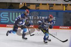 DEL - Eishockey - Saison 2020/21 - ERC Ingolstadt - Schwenninger Wild Wings - Garret Pruden (#27 ERCI) - Petrus Palmu (#52 ERCI) - beim warm machen  -Foto: Jürgen Meyer