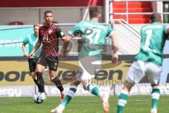 3. Liga; FC Ingolstadt 04 - VfB Lübeck; Marcel Costly (22, FCI) Reddemann Sören 27( VfB) Hauptmann Marius (7 VfB)