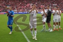 3. Liga - Saison 2023/24 - Rot-Weiss Essen - FC Ingolstadt 04 -  -  Die Mannschaft bedankt sich bei den Fans - Lukas Fröde (Nr.34 - FCI) - XXXXX - Foto: Meyer Jürgen