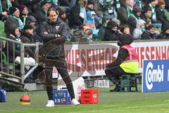 2.BL; SV Werder Bremen - FC Ingolstadt 04; an der Seitenlinie, Spielerbank Cheftrainer Rüdiger Rehm (FCI) Augen zu

