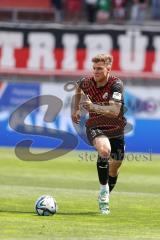 3. Liga; FC Ingolstadt 04 - VfB Lübeck; Simon Lorenz (32, FCI)