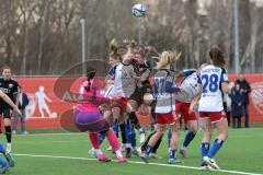 2. Bundesliga Frauen - Saison 2023/24 - FC Ingolstadt 04 Frauen - HSV Fr.1 - Nina Penzkofer (Nr.29 - FCI) - Naward Lela-Celin Torwart HSV - Foto: Meyer Jürgen