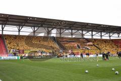 3. Liga; FC Ingolstadt 04 - SG Dynamo Dresden; Fan Fankurve Banner Fahnen Spruchband Dreseden