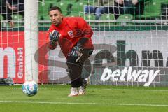 2.BL; SV Werder Bremen - FC Ingolstadt 04; Torwart Dejan Stojanovic (39 FCI) vor dem Spiel