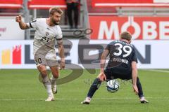 3. Liga; FC Ingolstadt 04 - SpVgg Unterhaching; Yannick Deichmann (20, FCI) Waidner Dennis (39 SpVgg)