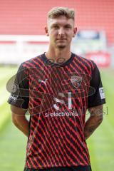 Julian Kügel (31, FCI); FC Ingolstadt 04;
3.Liga, Porträttermin 2023/2024