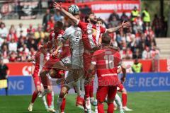 3. Liga - Saison 2023/24 - Rot-Weiss Essen - FC Ingolstadt 04 -  - Tobias Schröck (Nr.21 - FCI) - Jose Enrique Rios Alonso (#23 Essen) - Foto: Meyer Jürgen