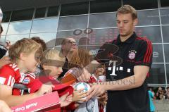 FC Bayern - Fahrzeugübergabe Audi - Saison 2011-2012 - Manuel Neuer