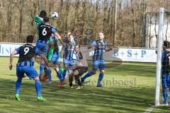 Landesliga 2015/16 - FC Gerolfing - SV Planegg - Krailing - Adrian Robinson grün #19 Gerolfing - Paul Wilnauer #6 blau Planegg - Patrick Nothhaft Torwart Planegg - Foto: Jürgen Meyer