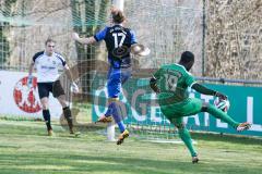 Landesliga 2015/16 - FC Gerolfing - SV Planegg - Krailing - Adrian Robinson grün Gerolfing - Tobias Schöglmann blau Planegg - Foto: Jürgen Meyer