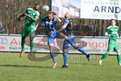 Landesliga 2015/16 - FC Gerolfing - SV Planegg - Krailing - Adrian Robinson grün Gerolfing - Tobias Kutz blau Planegg  - Foto: Jürgen Meyer