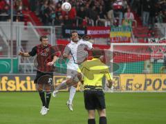 DFB Pokal - FC Ingolstadt 04 - Karlsruher SC - 2:0 - Kopfballduell Andreas Görlitz