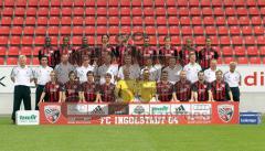 Mannschaftsfoto FC Ingolstadt 04 Saison 2011/2012 - Namensliste bitte per Email (presse@kbumm.de)anfordern. Vor Veröffentlichung bitte um Honorarabsprache. Das Foto kann auch mit höherer Auflösung angefordert werden