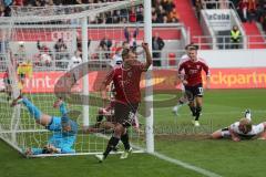 2. BL - FC Ingolstadt 04 - SV Sandhausen - 1:1 - Tor 1:0 Christian Eigler Jubel Torwart Daniel Ischdonat am Boden