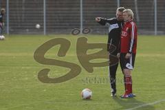 2. BL - FC Ingolstadt 04 - Training - Neuzugang Leon Jessen und links neuer Co-Trainer Michael Henke