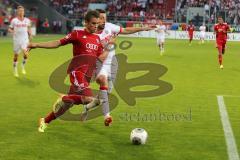 2. BL - FC Ingolstadt 04 - 1. FC Köln - 2014 - Stefan Lex (14) läuft zum Tor und fällt hin