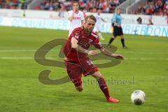 2. BL - FC Ingolstadt 04 - 1. FC Köln - 2014 - Philipp Hofmann (28) vor dem Tor verpasst den Ball