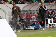 2. BL - Saison 2013/2014 - FC Ingolstadt 04 - SC Paderborn - Tor und Führung 1:2 für Paderborn, Cheftrainer Ralph Hasenhüttl und Michael Henke können nicht hinsehen