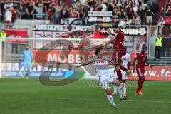 2. BL - FC Ingolstadt 04 - 1. FC Köln - 2014 - Alfredo Morales (6) oben am Ball, unten Kazuki Nagasawa