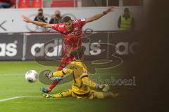2. BL - Saison 2013/2014 - FC Ingolstadt 04 - SC Paderborn - Collin Quaner (11) scheitert knapp am Tor von Torwart Lukas Kruse