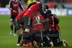 2. Bundesliga - Fußball - FC Ingolstadt 04 - 1860 München - Danilo Soares Teodoro (15, FCI) trifft zum 1:0 Tor Jubel mit Roger de Oliveira Bernardo (8, FCI) Moritz Hartmann (9, FCI)