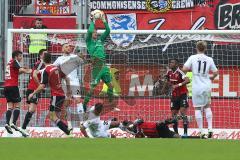 1. Bundesliga - Fußball - FC Ingolstadt 04 - Hannover 96 - Torwart Örjan Haskjard Nyland (26, FCI) fängt den Ball