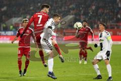 1. Bundesliga - Fußball - FC Ingolstadt 04 - SC Freiburg - Kopfball Duell Mathew Leckie (7, FCI)