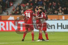 1. Bundesliga - Fußball - Bayer Leverkusen - FC Ingolstadt 04 - Tor Jubel 1:2 Almog Cohen (36, FCI) mit Alfredo Morales (6, FCI)  Marvin Matip (34, FCI)