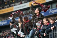 1. Bundesliga - Fußball - Eintracht Frankfurt - FC Ingolstadt 04 - Ingolstadt Fans Schal Jubel Feier Sieg
