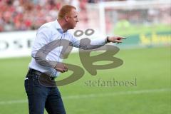 1. Bundesliga - Fußball - SC Freiburg - FC Ingolstadt 04 - Cheftrainer Maik Walpurgis (FCI) am Spielrand, schreit