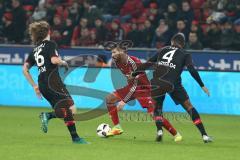 1. Bundesliga - Fußball - Bayer Leverkusen - FC Ingolstadt 04 - Tin Jedvaj (16 Leverkusen ) Anthony Jung (3, FCI) Jonathan Tah (Leverkusen 4)