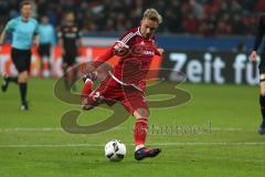 1. Bundesliga - Fußball - Bayer Leverkusen - FC Ingolstadt 04 - Sonny Kittel (21, FCI) Schuß Flanke
